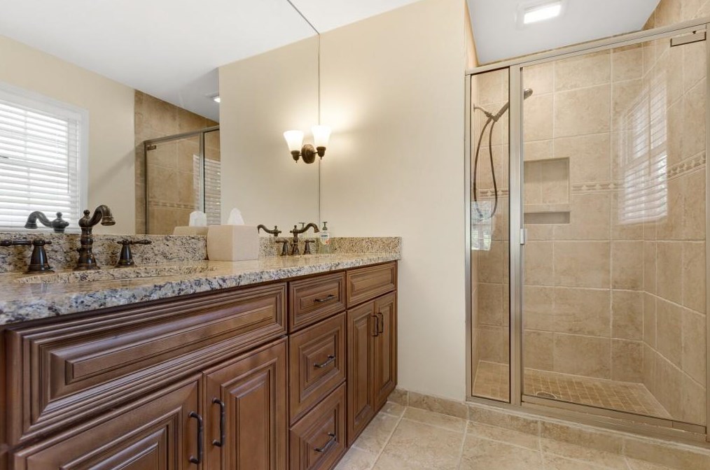 1285 Witham Dr, Atlanta GA  30338-3334 exterior