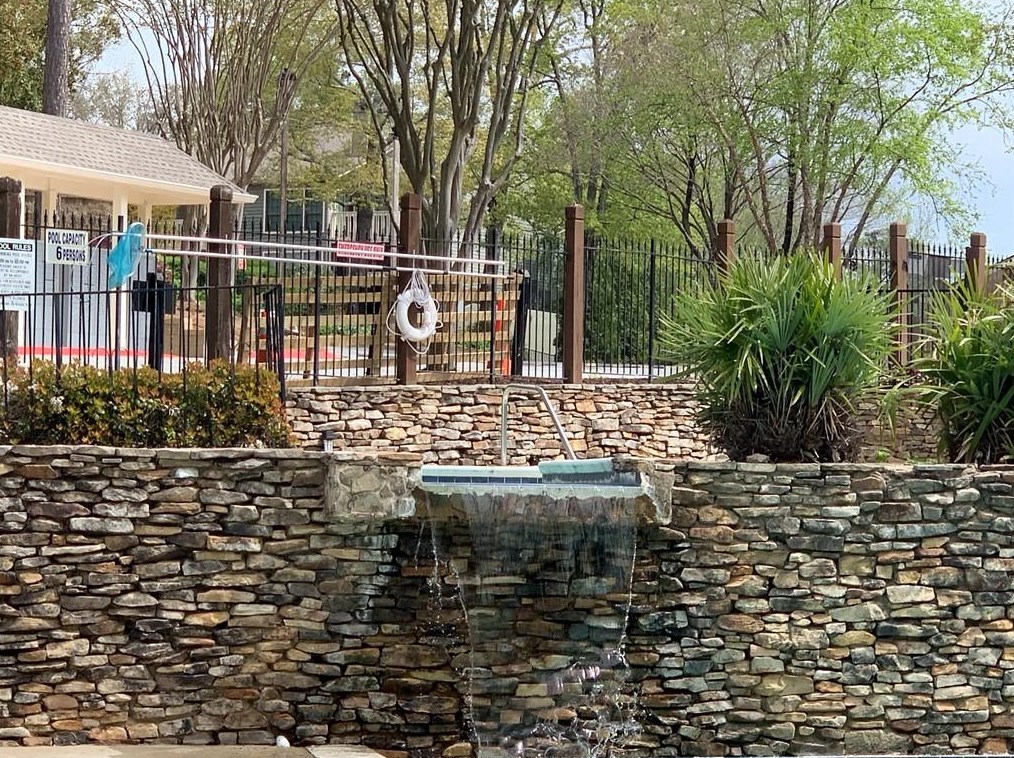 2800 Vinings Central Dr, Atlanta GA  30339-6785 exterior