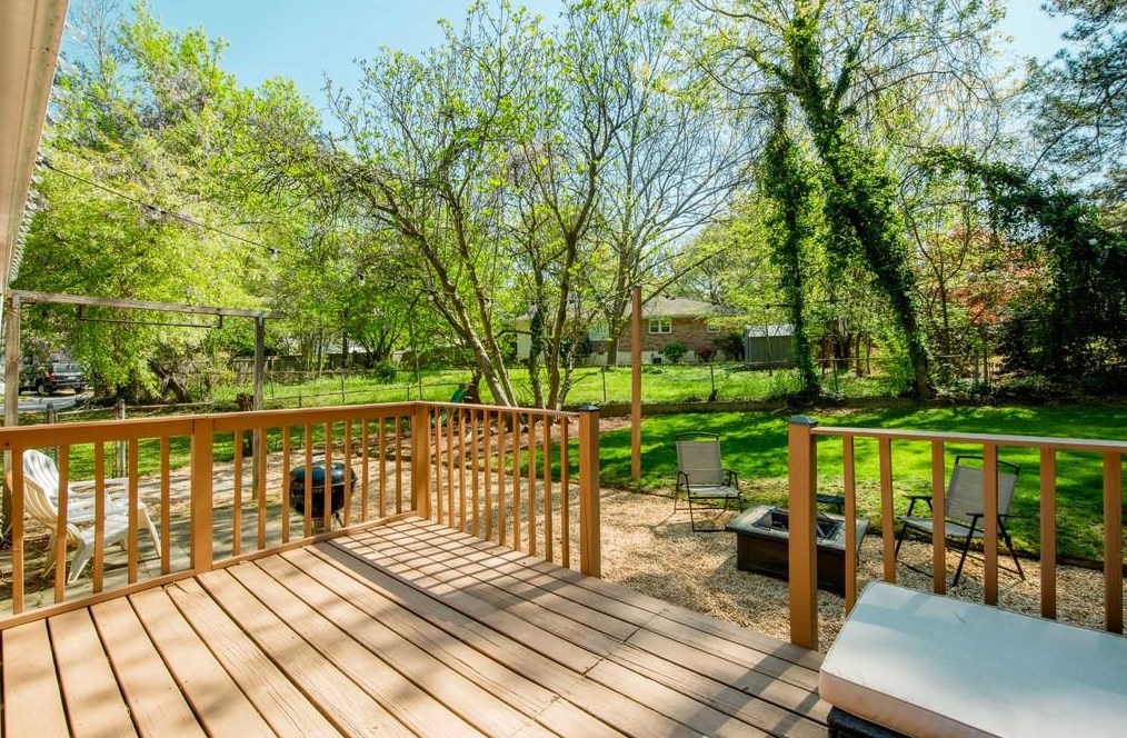 2150 Rando Ln, Atlanta GA 30318-1926 exterior