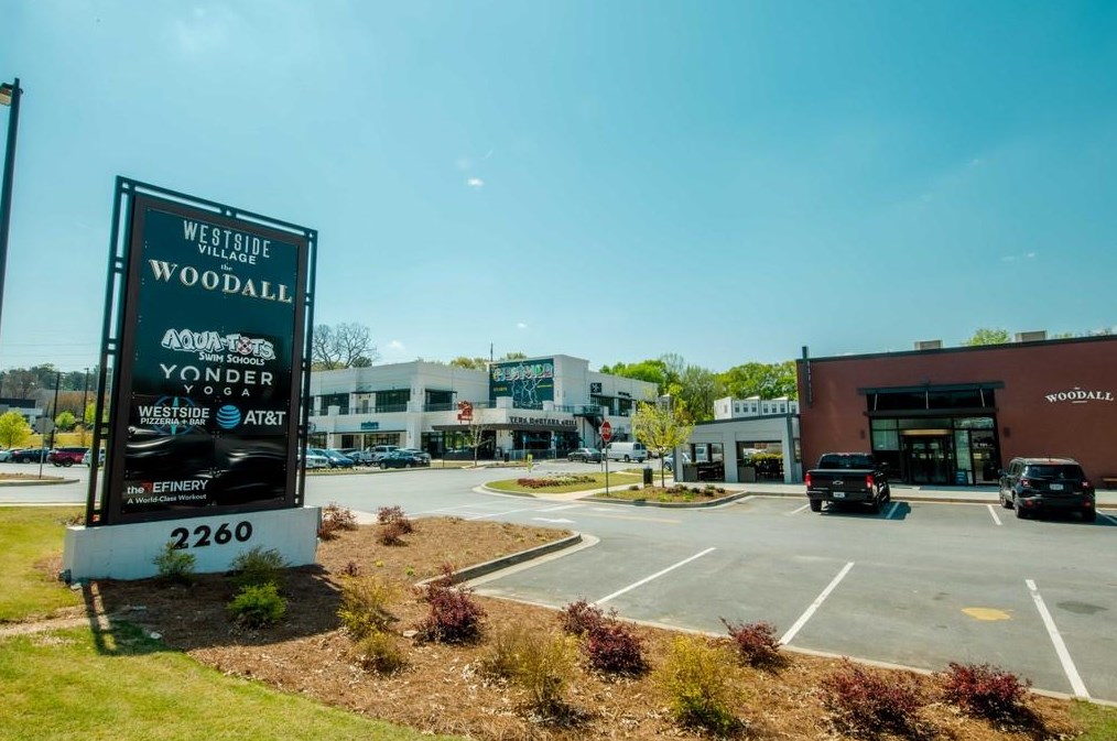 2150 Rando Ln, Atlanta GA 30318-1926 exterior