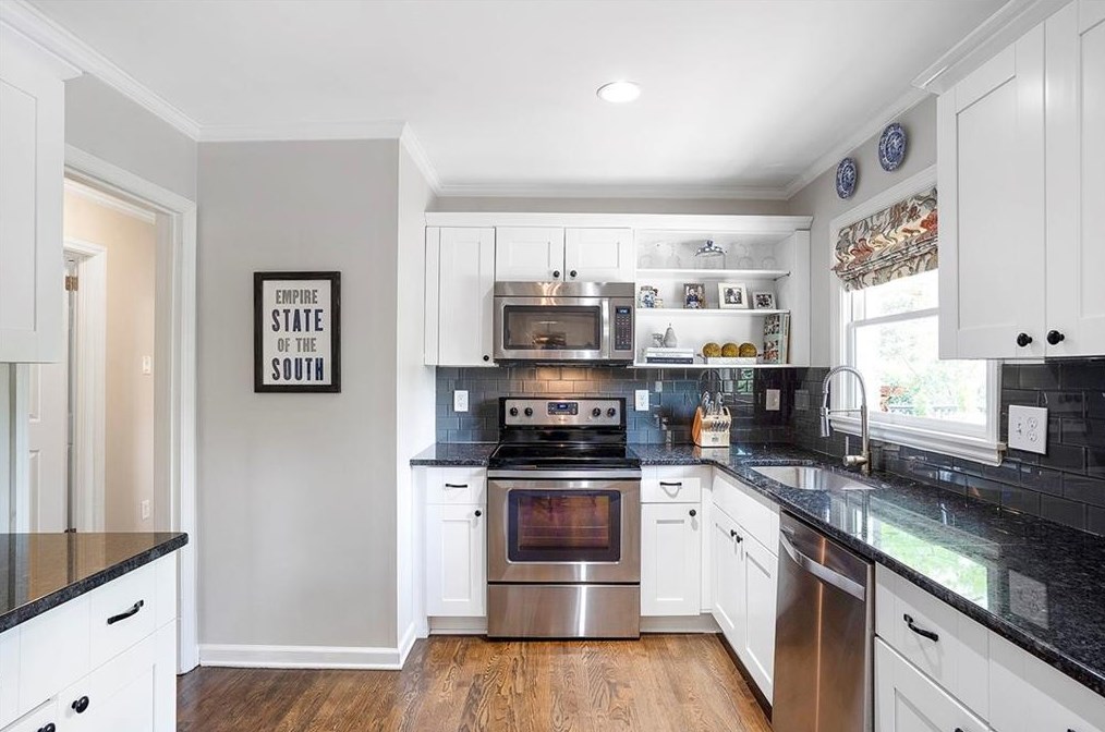 1281 Willivee Dr, Decatur GA  30033-4118 exterior