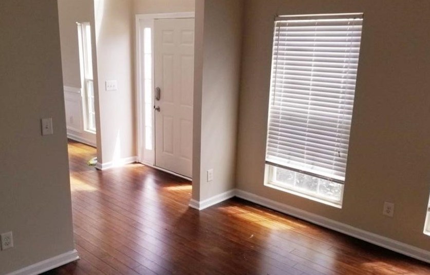 4991 Upper Elm St, Atlanta GA  30349-1668 exterior