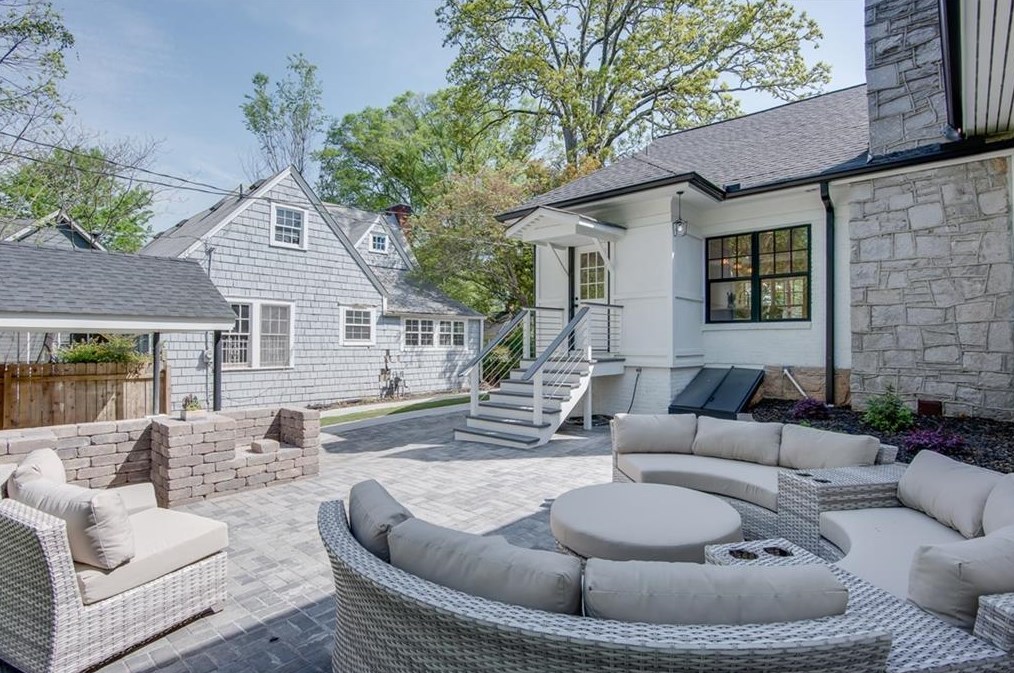 723 Avery St, Decatur GA  30030-3703 exterior