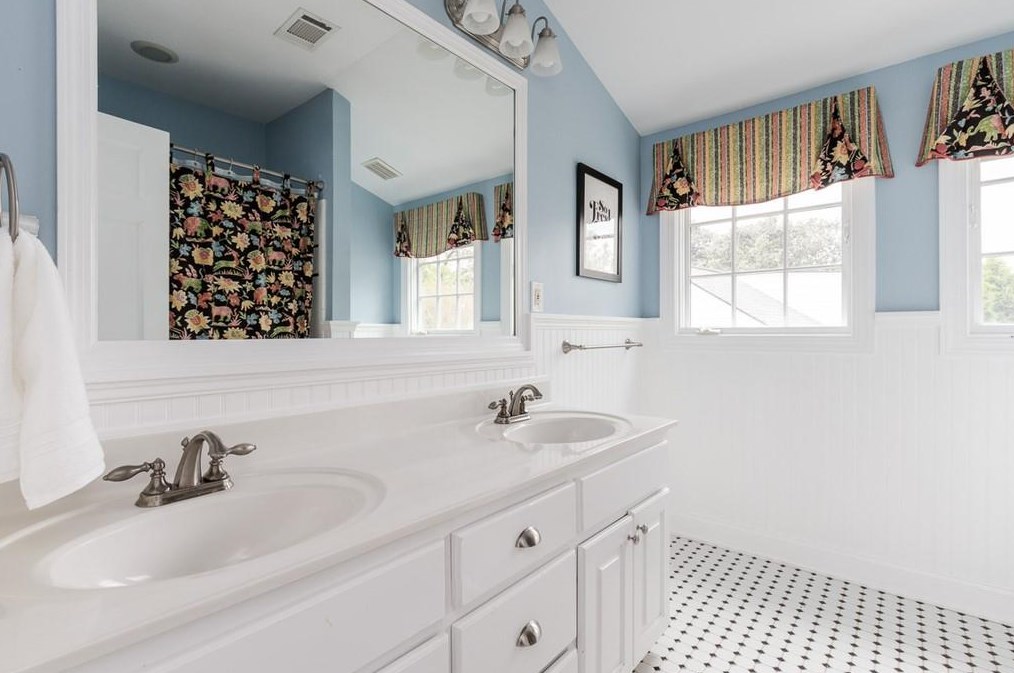 205 Lamont Dr, Decatur GA 30030-2341 exterior