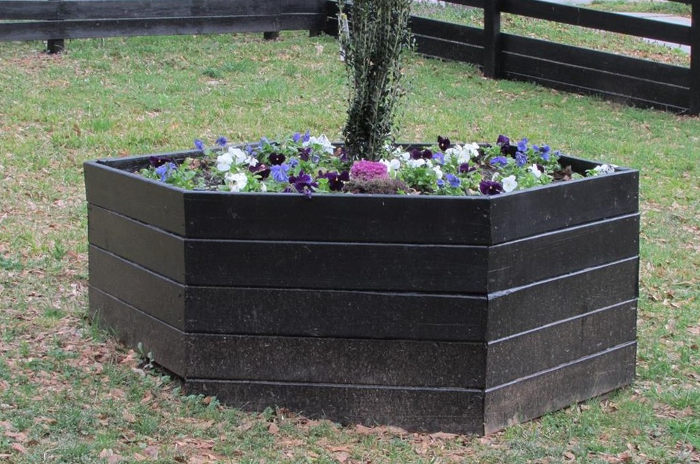 325 Rhinehill Rd, Atlanta GA  30315-7401 exterior