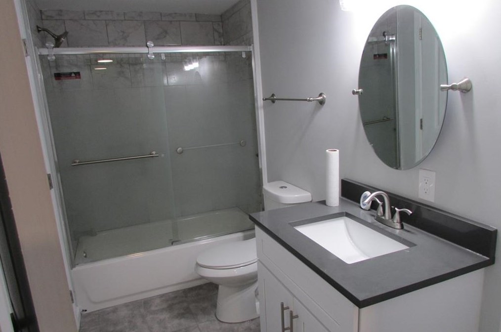 325 Rhinehill Rd, Atlanta GA  30315-7401 exterior