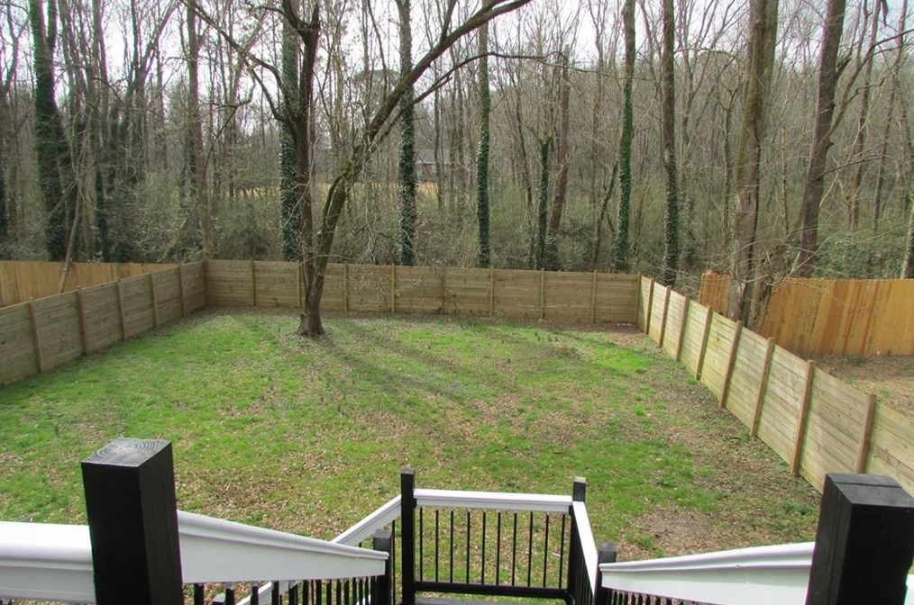 325 Rhinehill Rd, Atlanta GA  30315-7401 exterior