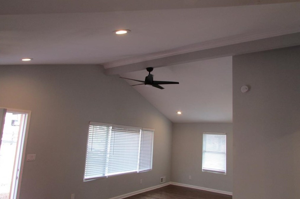 325 Rhinehill Rd, Atlanta GA  30315-7401 exterior