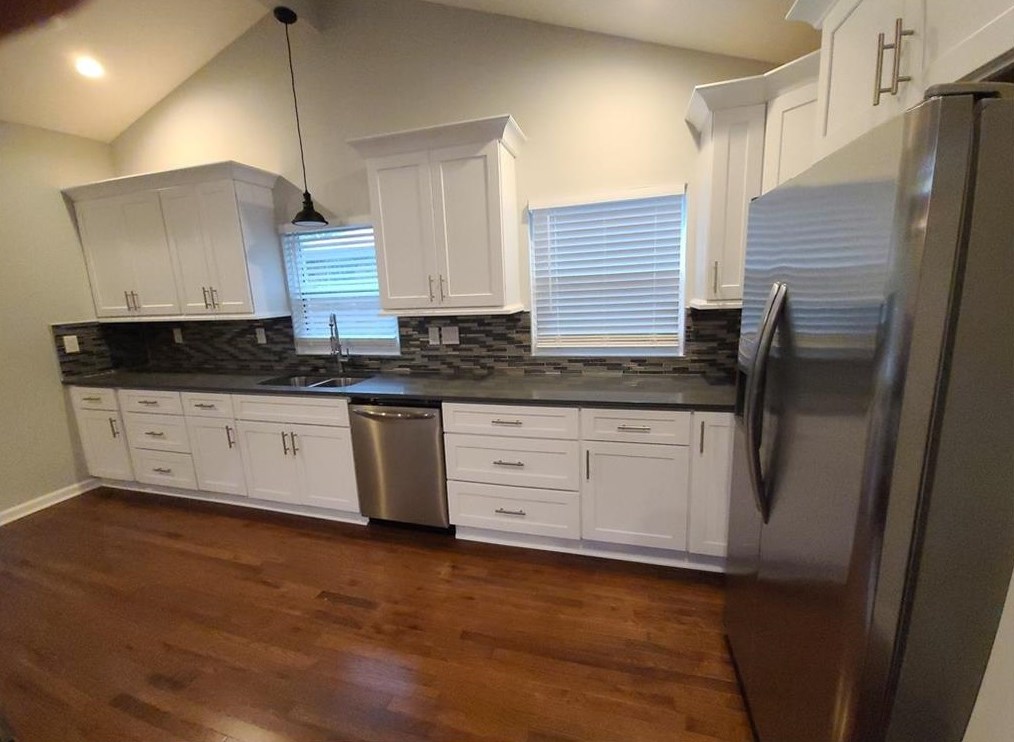 325 Rhinehill Rd, Atlanta GA  30315-7401 exterior