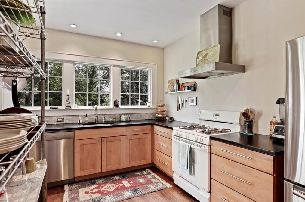 231 Coventry Rd, Decatur GA  30030-2304 exterior