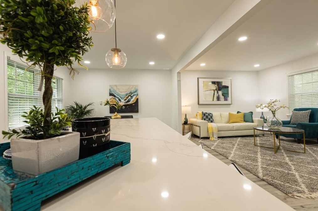 2433 Lafortune Dr, Decatur GA  30032-6440 exterior