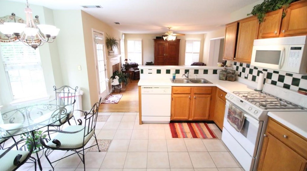 11125 Taylors Spg Pl, Alpharetta GA 30022-6696 exterior