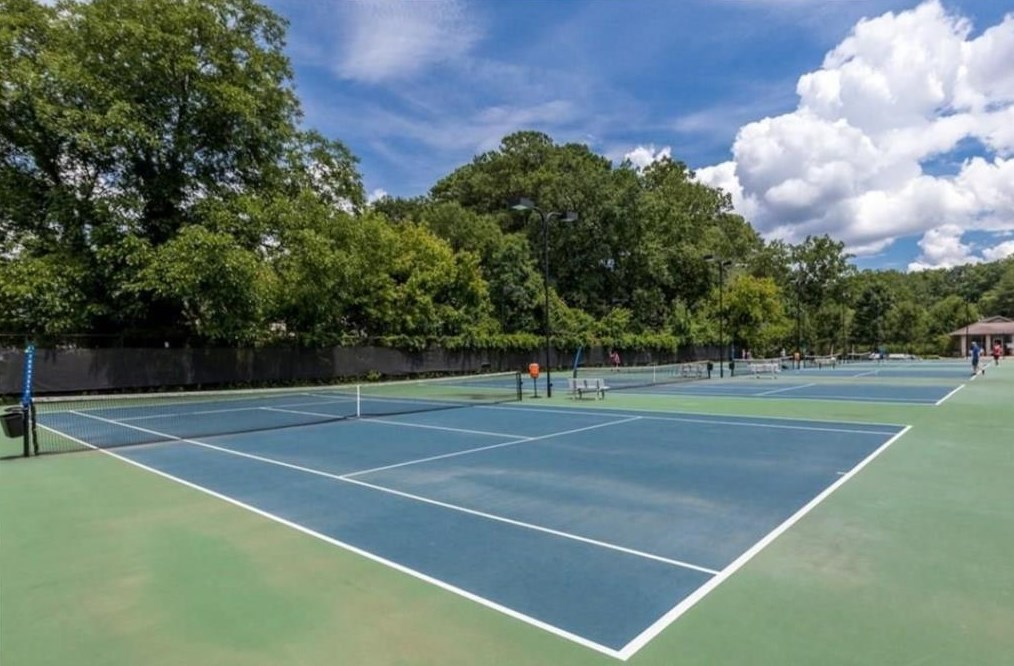 1229 Church St, Decatur GA  30030-1556 exterior