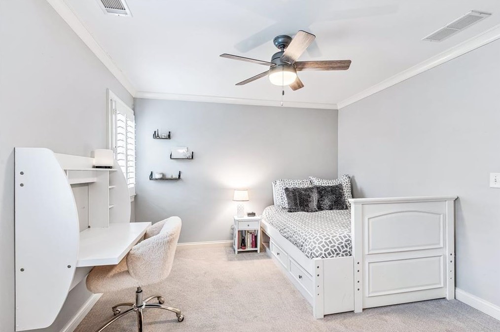 1664 Colebrook Cir, Decatur GA  30033-1425 exterior