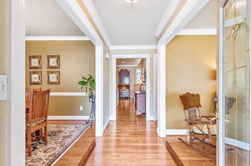 1664 Colebrook Cir, Decatur GA  30033-1425 exterior