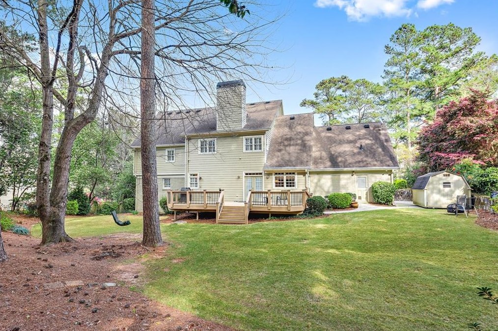 1664 Colebrook Cir, Decatur GA  30033-1425 exterior