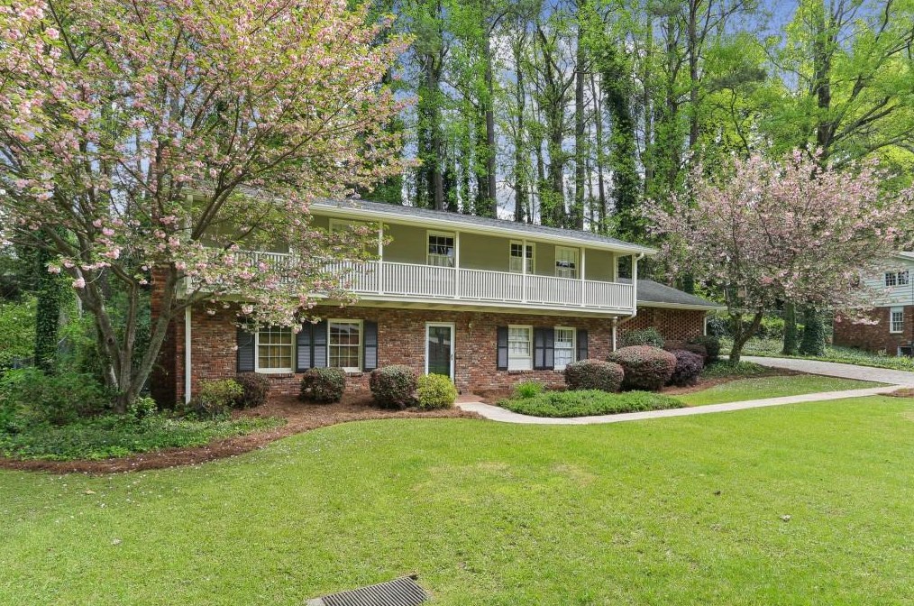 6485 Whispering Ln, Atlanta GA  30328-3065 exterior