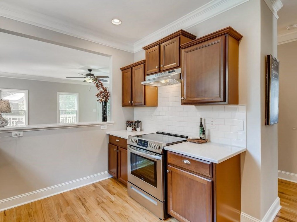 2679 Winburn Ter, Atlanta GA  30344-2731 exterior