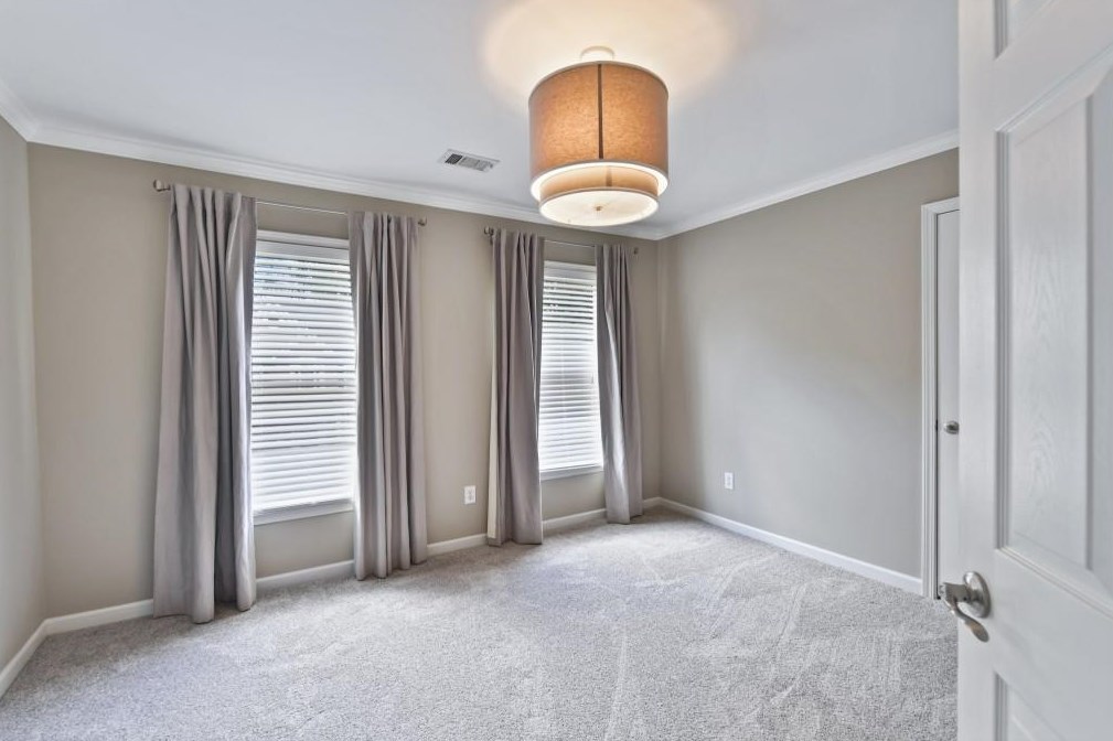 5538 Oxford Chase Way, Atlanta GA 30338-3057 exterior