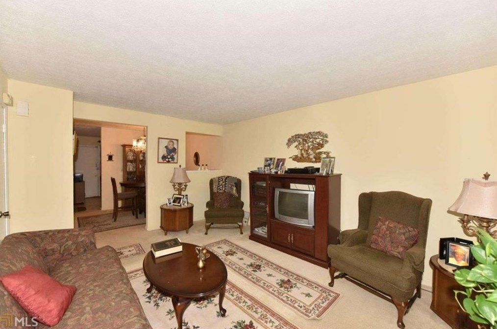 3808 Travis Trce, Decatur GA  30032-2338 exterior