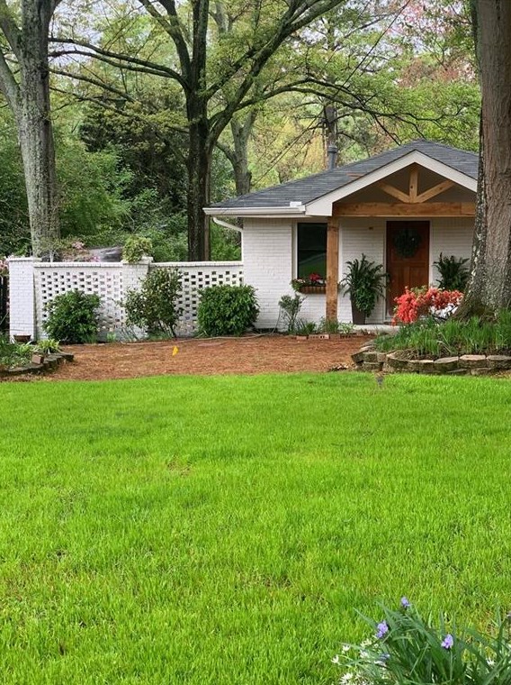 2322 Poplar Springs Dr, Atlanta GA  30319-3942 exterior