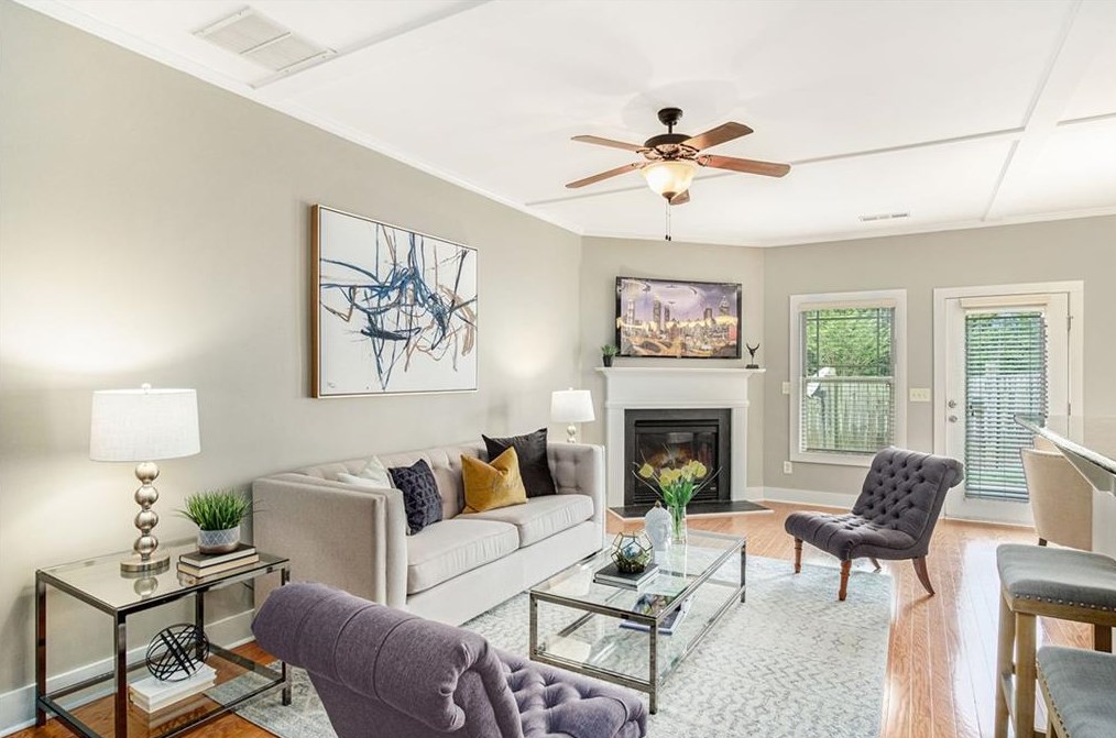 1069 Village Dr, Decatur GA  30032-2453 exterior