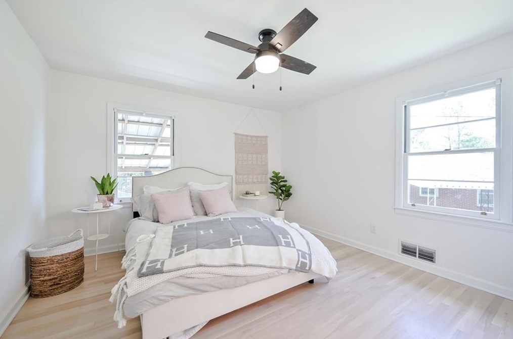 820 Timberland St, Smyrna GA  30080-3363 exterior