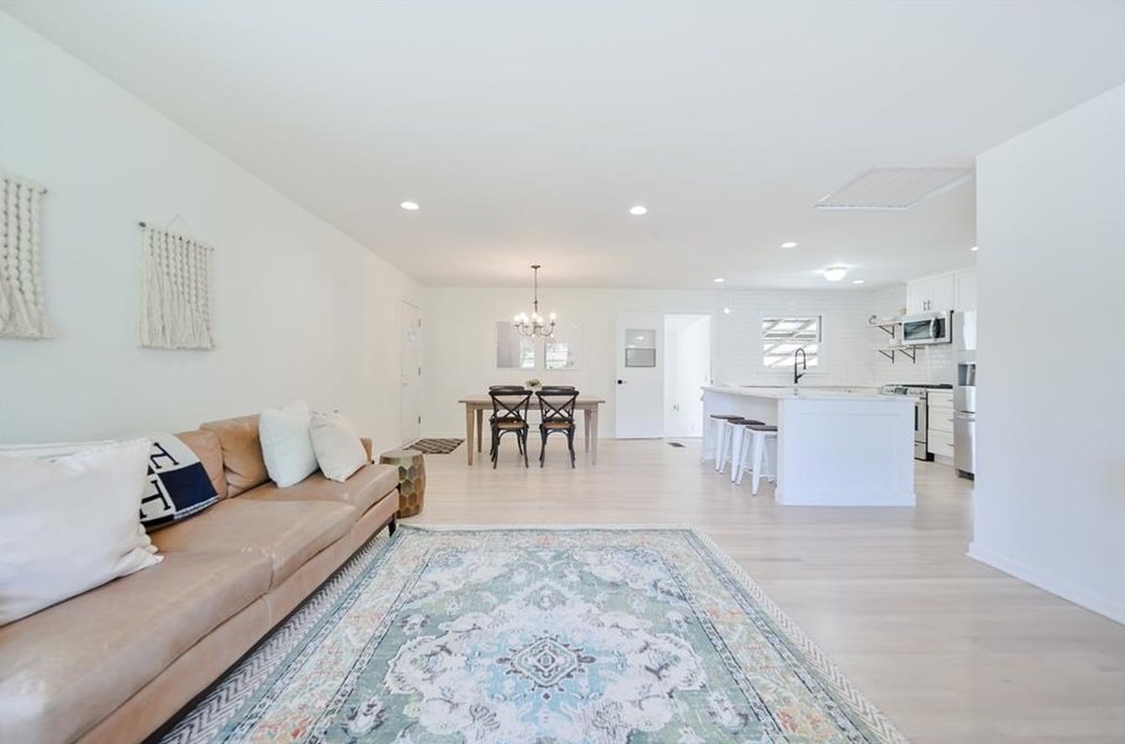 820 Timberland St, Smyrna GA  30080-3363 exterior