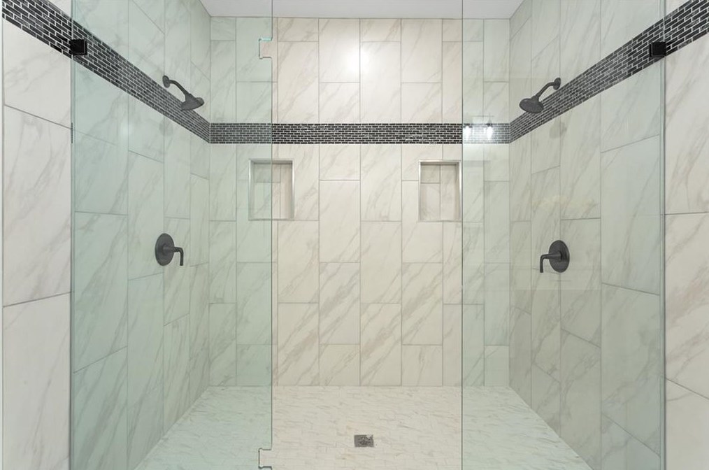 2460 Mellville Ave, Decatur GA  30032-4147 exterior