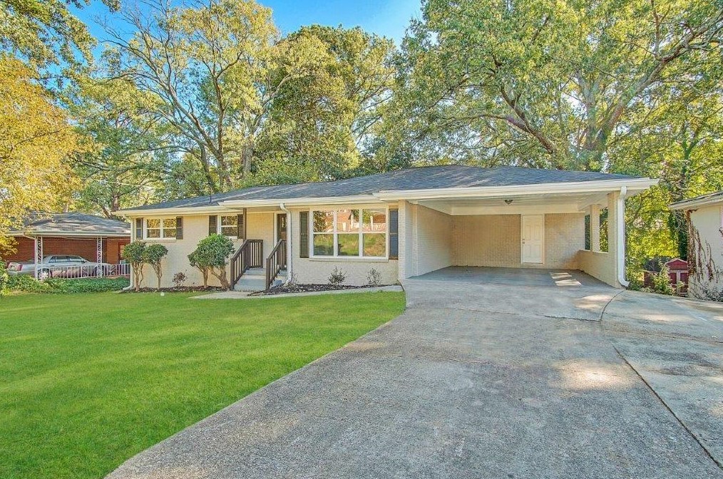 2925 Toney Dr, Decatur GA  30032-5753 exterior