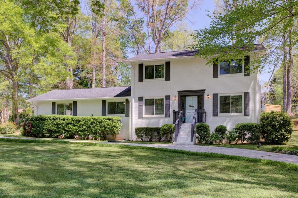 890 Brentwood Dr, Smyrna GA  30082-3404 exterior