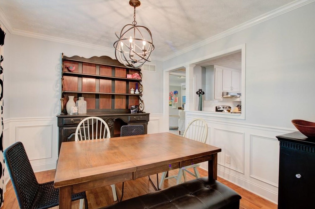 890 Brentwood Dr, Smyrna GA  30082-3404 exterior