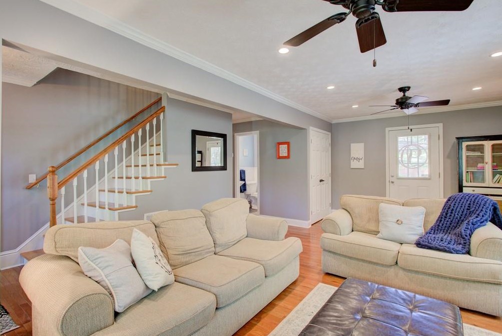 890 Brentwood Dr, Smyrna GA  30082-3404 exterior