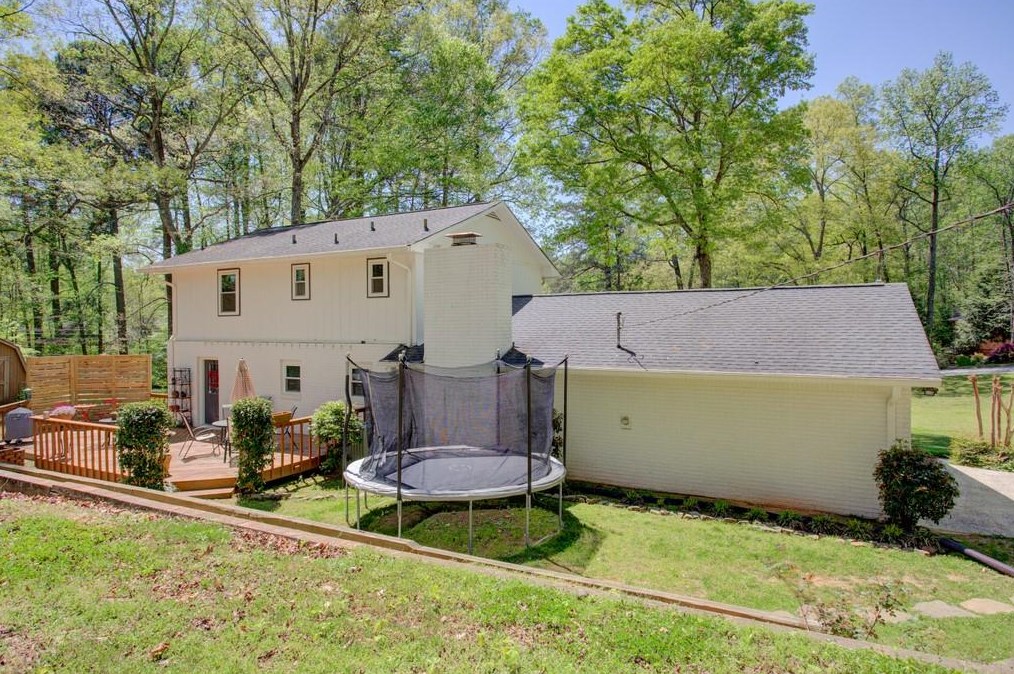 890 Brentwood Dr, Smyrna GA  30082-3404 exterior