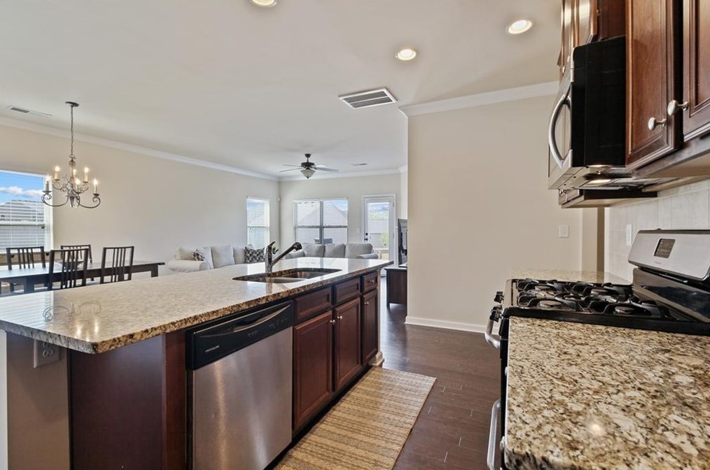 5078 Jack Dr, Decatur GA  30035-6013 exterior