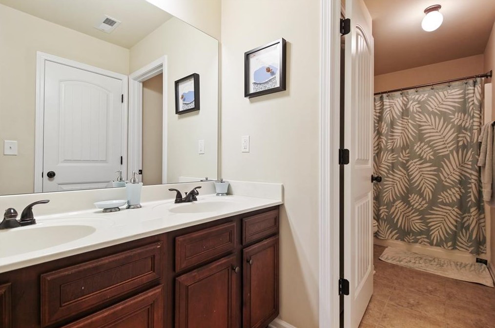 5078 Jack Dr, Decatur GA  30035-6013 exterior