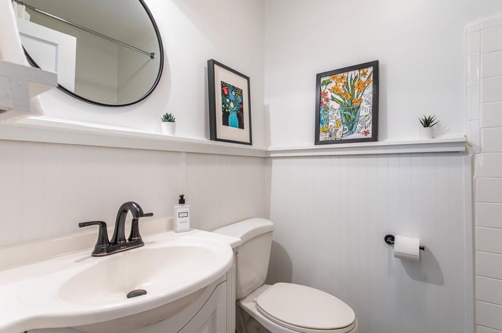 2222 Desmond Dr, Decatur GA  30033-4742 exterior