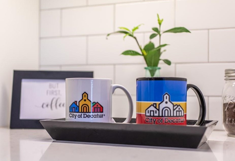 2222 Desmond Dr, Decatur GA  30033-4742 exterior