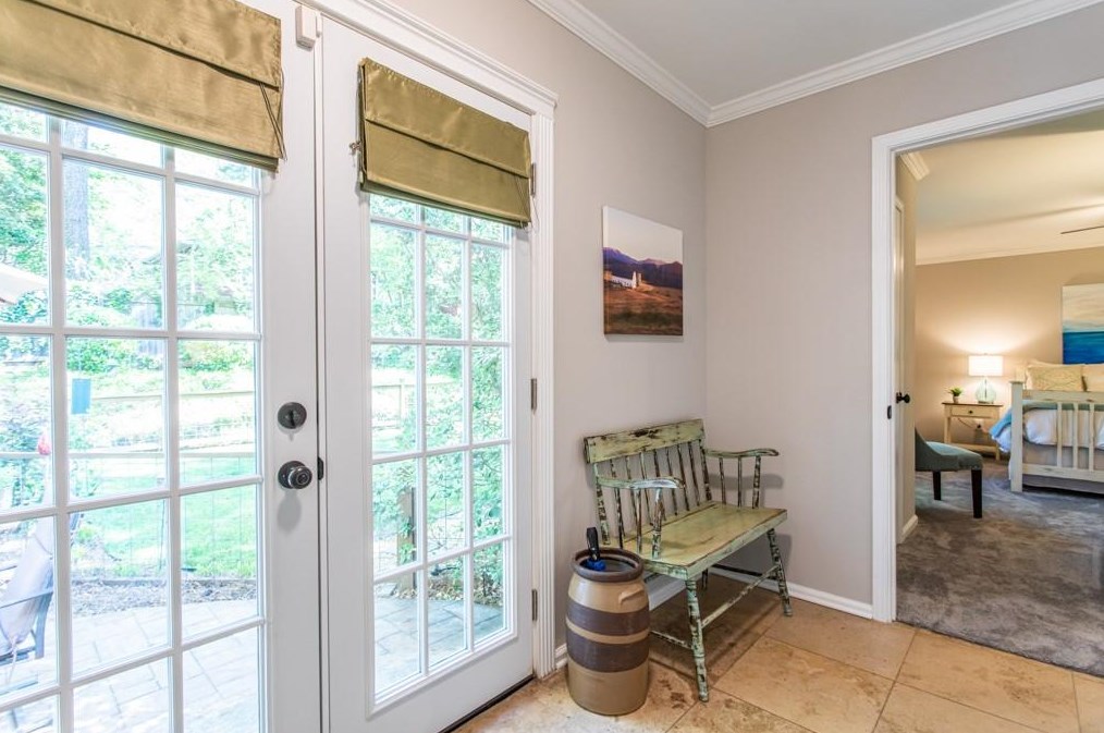 2222 Desmond Dr, Decatur GA  30033-4742 exterior