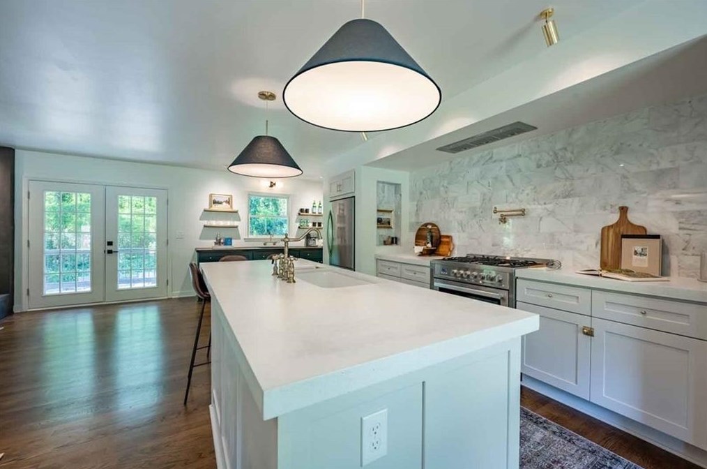 2801 Riderwood Dr, Decatur GA  30033-1532 exterior