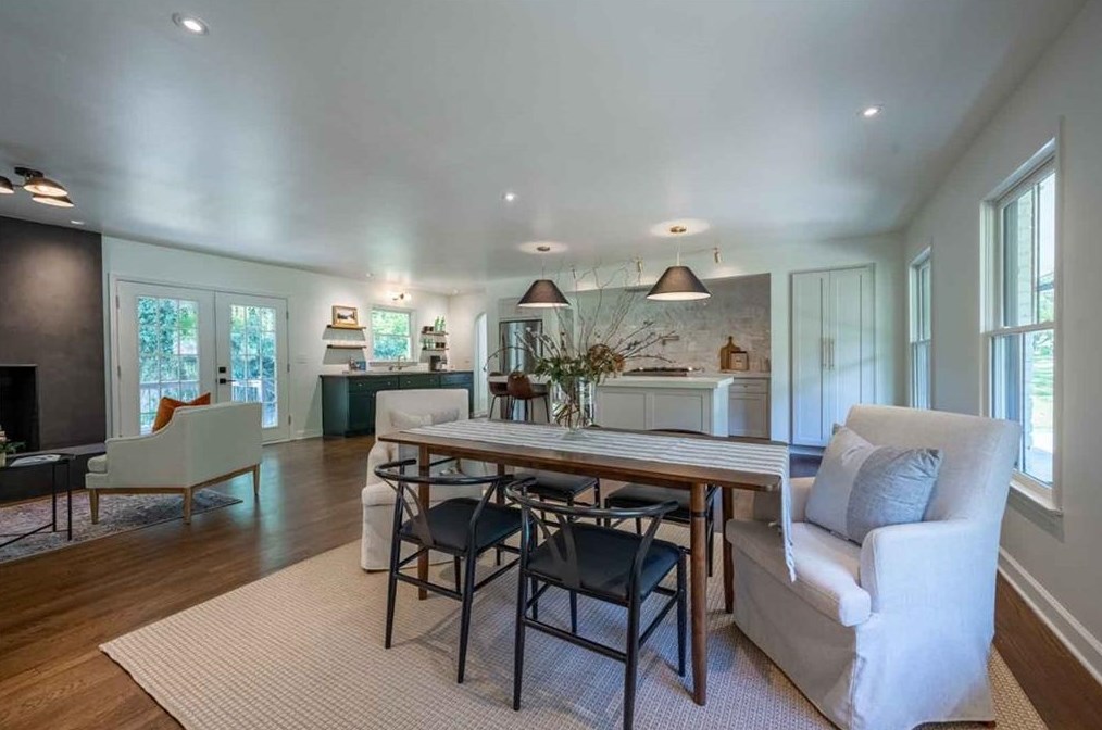 2801 Riderwood Dr, Decatur GA  30033-1532 exterior