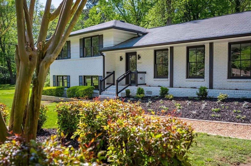 2801 Riderwood Dr, Decatur GA  30033-1532 exterior