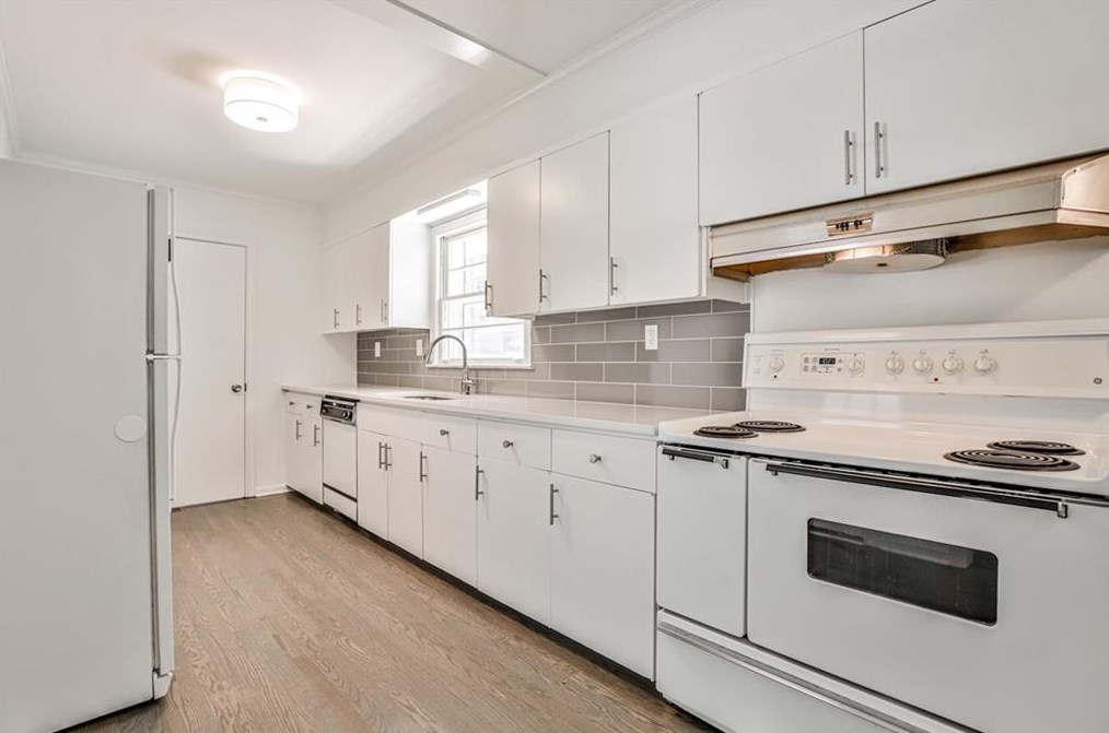 2371 Heather Dr, Decatur GA  30033-2701 exterior