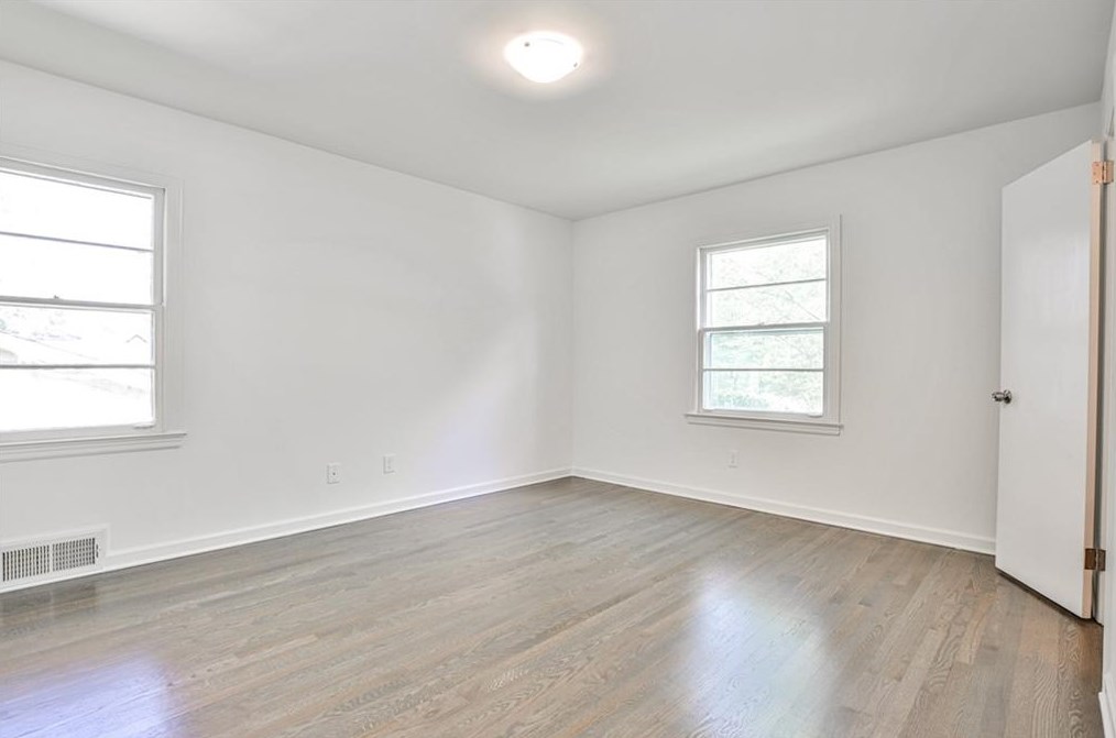 2371 Heather Dr, Decatur GA  30033-2701 exterior