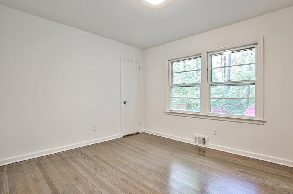 2371 Heather Dr, Decatur GA  30033-2701 exterior