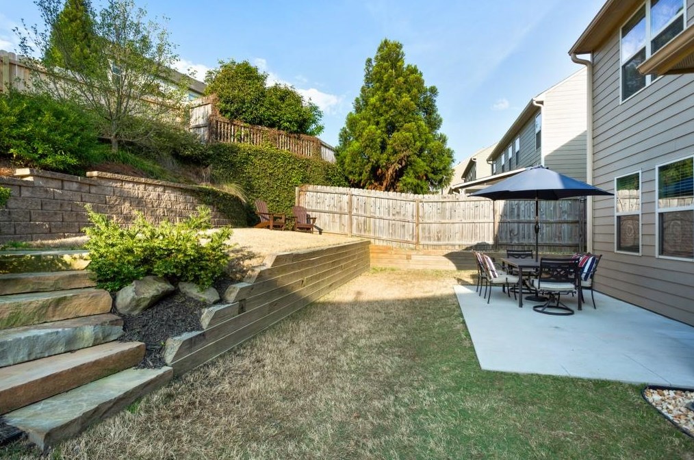 5015 Groover Dr, Smyrna GA  30080-7221 exterior