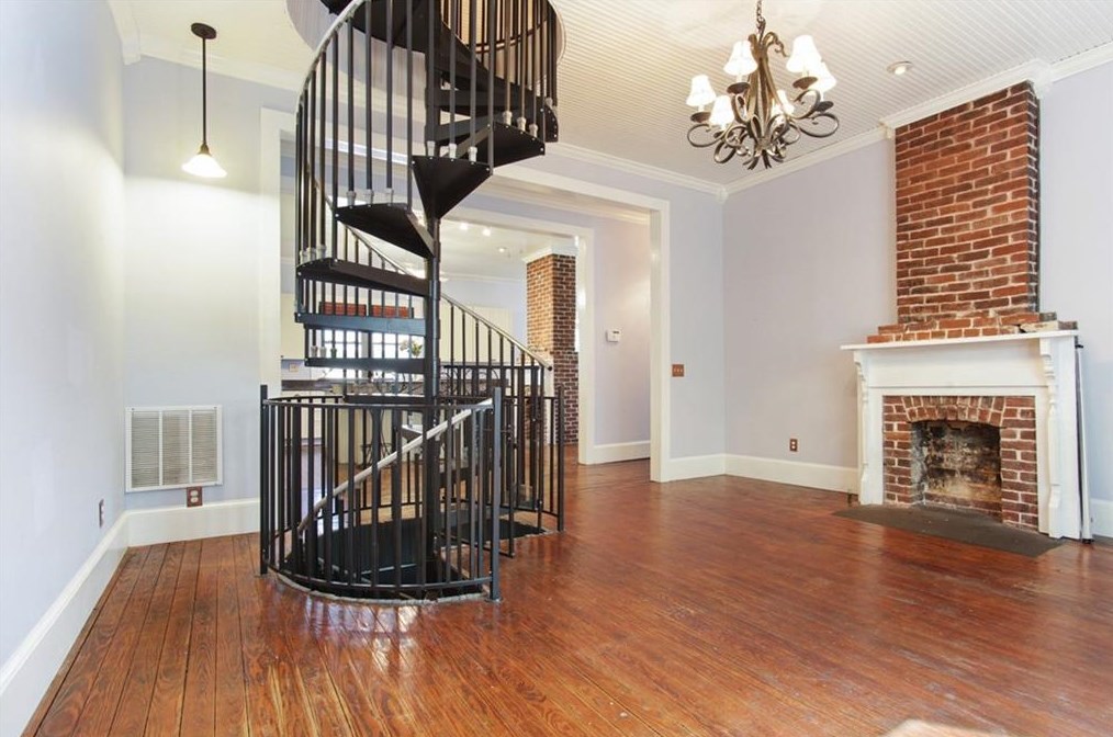 1972 Whittier Ave, Atlanta GA  30318-1049 exterior