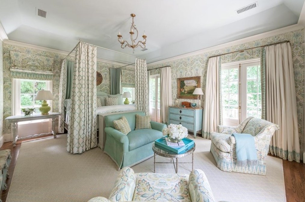 2841 Vernon Rd, Atlanta GA  30305-2934 exterior