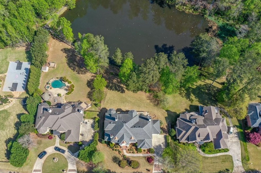 908 Carriage Path, Smyrna GA  30082-4761 exterior