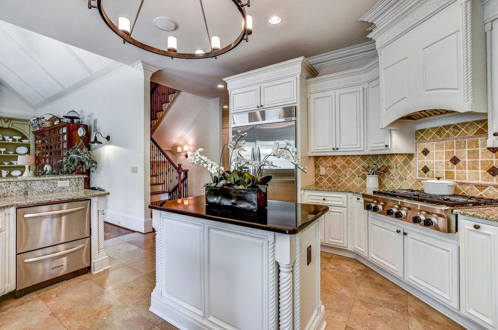 908 Carriage Path, Smyrna GA  30082-4761 exterior